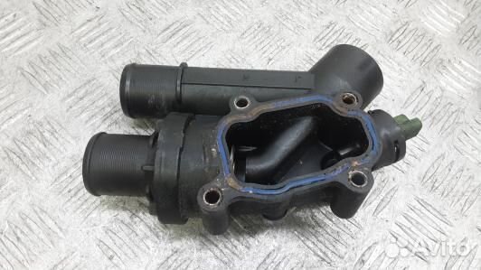 Корпус термостата land rover freelander 2, Номер LR001312 (3GM51A601)