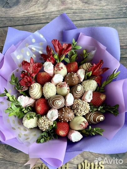 Клубника в шоколаде. Съедобные букеты