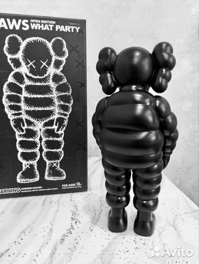 Фигурка kaws What Party Michelin, черная