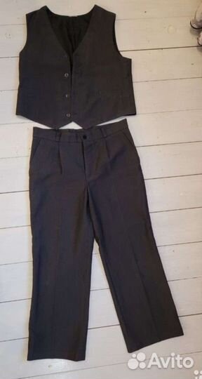 Костюм жилетка и брюки 158