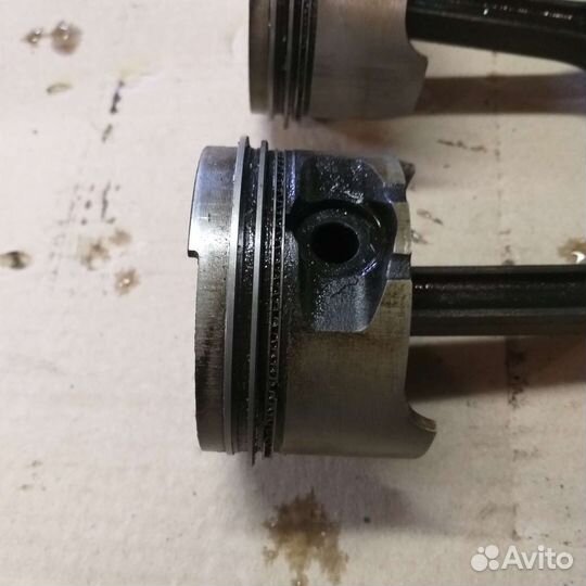 Поршень с шатуном рено k7m