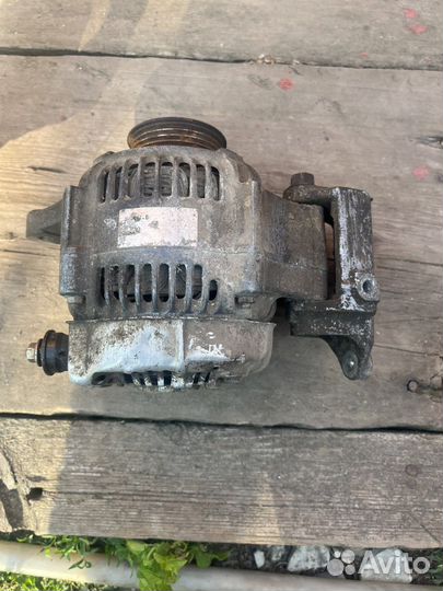 Генератор на Suzuki Grand Vitara 1999г