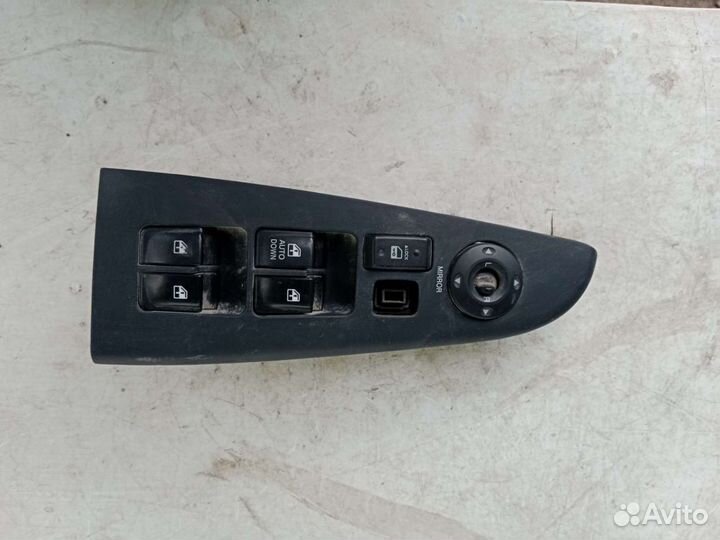 Кнопка стеклоподъёмника hyundai elantra HD