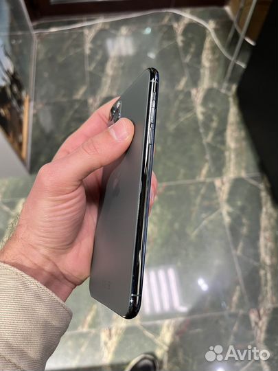 iPhone 11 Pro Max, 64 ГБ