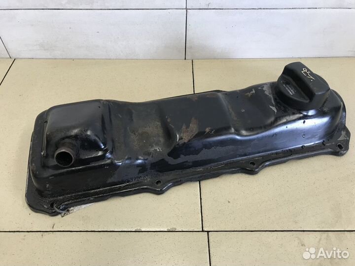 Крышка головки блока (клапанная) 80/90 B3 1986-199