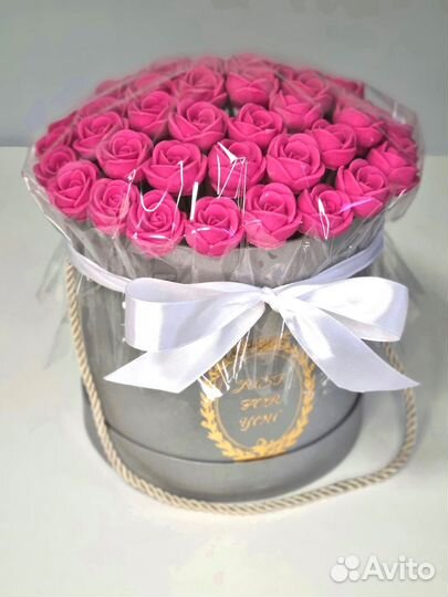 Розы из Белого Шоколада - 37 шт в Коробке