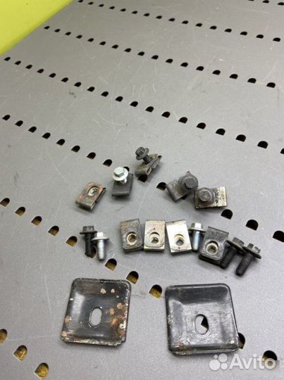 Сидений Mercedes E-Class W124