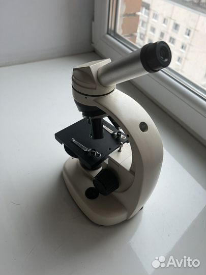 Микроскоп levenhuk