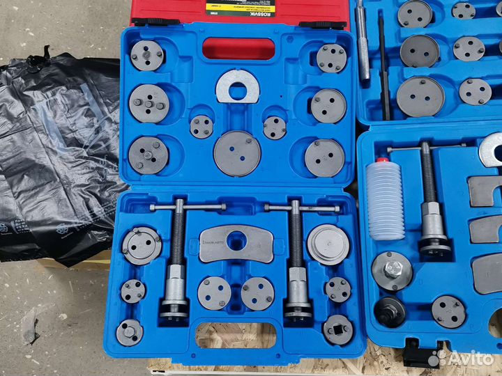 Набор для сведения тормозных цилиндров 21 пр