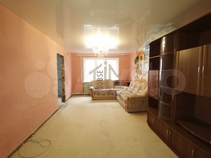 3-к. квартира, 71,2 м², 1/1 эт.