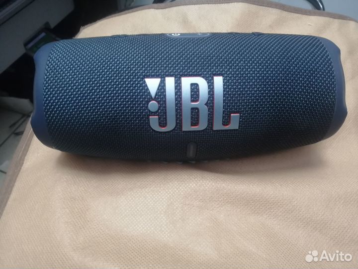 Портативная колонка JBL Charge 5