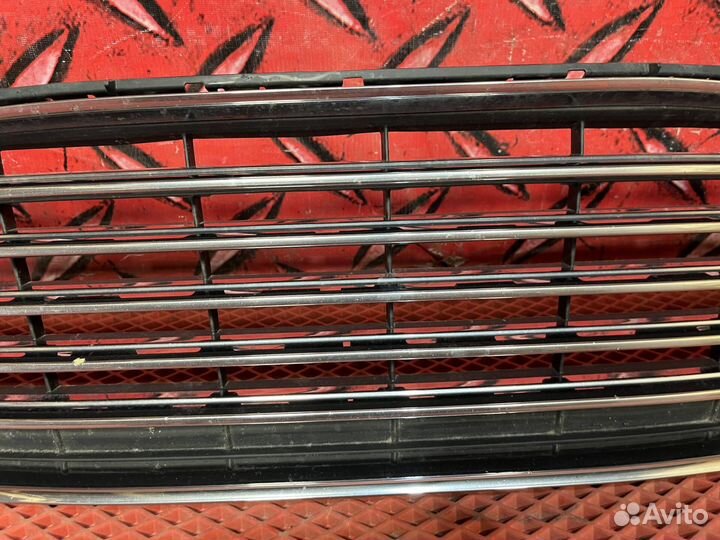 Решетка радиатора Ford Mondeo 5