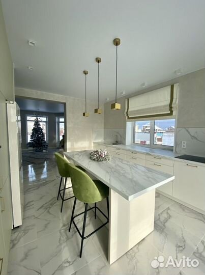 Кухня в частный дом