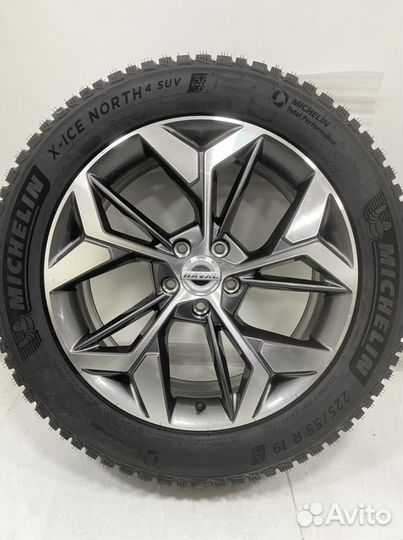 R19 Michelin X-Ice North 4 SUV 225/55, PCD 5x114.3 DIA 65.1