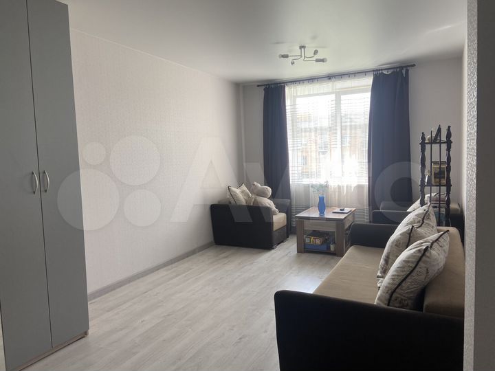 2-к. квартира, 63,5 м², 3/3 эт.