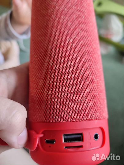 Беспроводная портативная колонка
