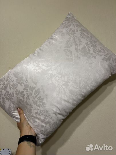 Полушка новая классическая 60х40