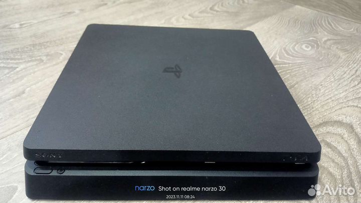 Sony playstation 4 PS4 slim 1tb