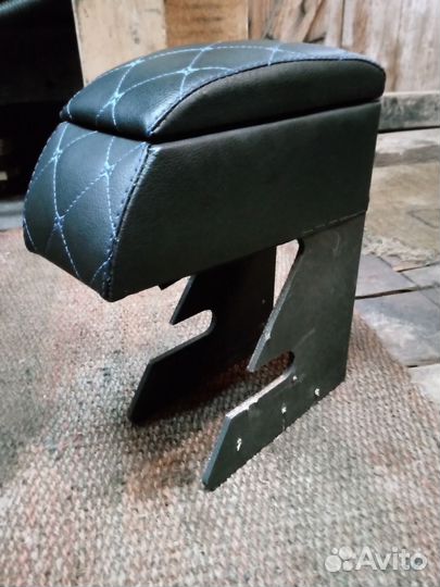 Подлокотник на ваз 08-15
