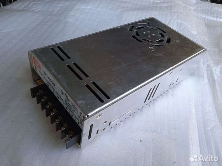 Блок питания Mean Well SP-200-24 24V-8,4 A