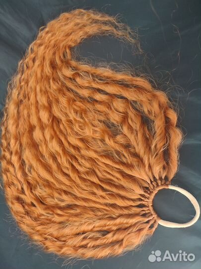 Хвост волосы на резинке