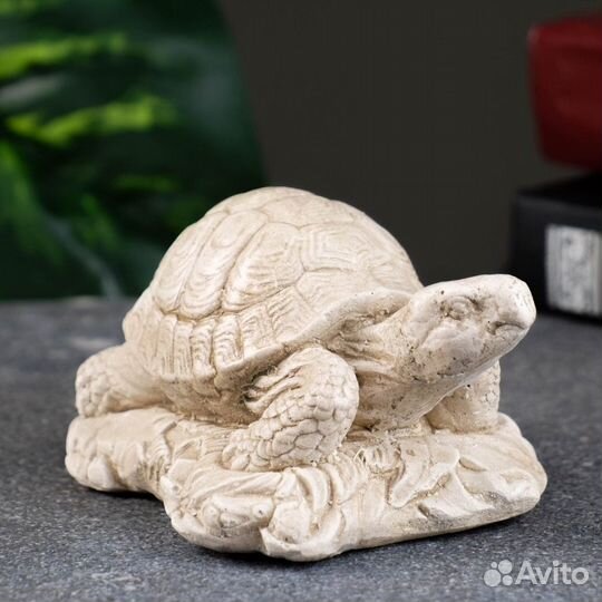 Сувениры и интерьерные фигуры от фабрики