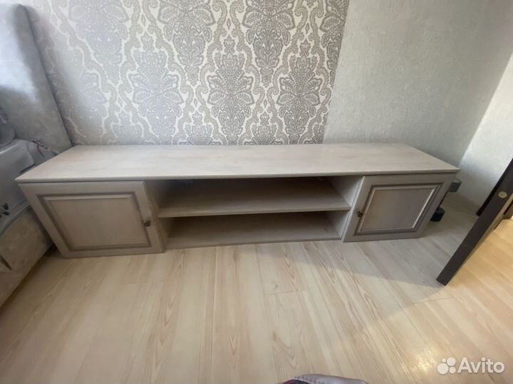 Навесная тумба