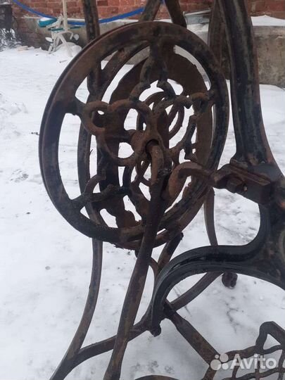 Станина singer