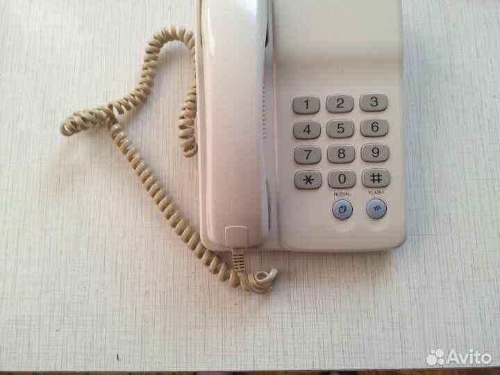 Телефонный аппарат Samsung SP-F203