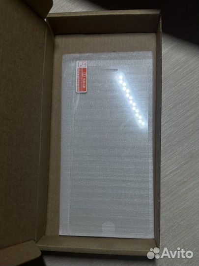 Защитное стекло и чехлы на iPhone 7 Plus/8 Plus