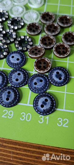 Пуговицы