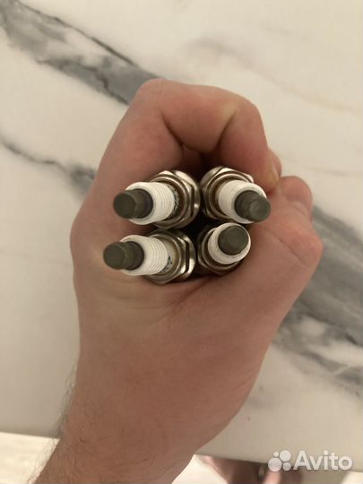 Комлект свечей Denso IK20TT