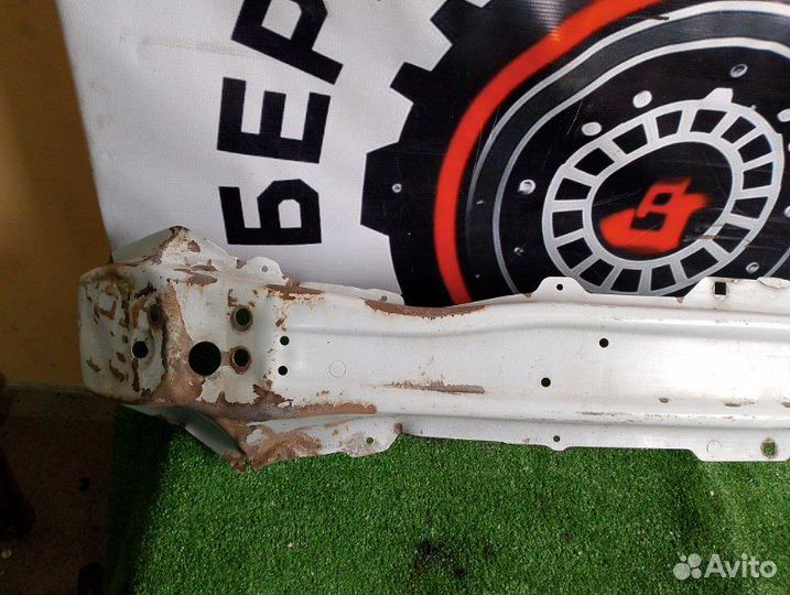 Усилитель бампера передний Renault Logan 1.6 2017