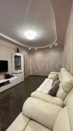 2-к. квартира, 49 м², 2/9 эт.