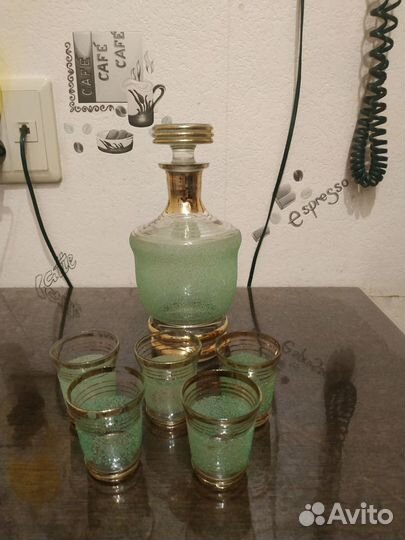 Штоф,стопки.Креманка,маслёнка.Рюмки.Бокалы