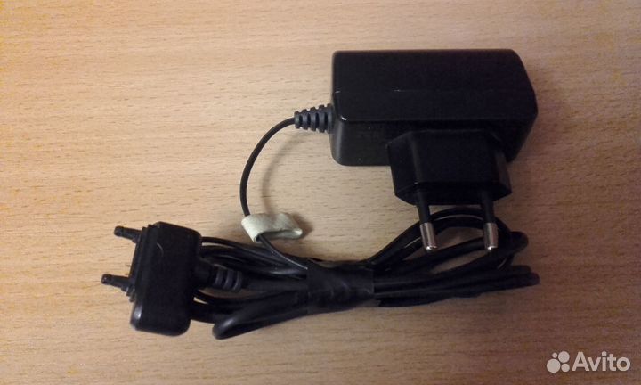 Адаптеры и детали для компьютера