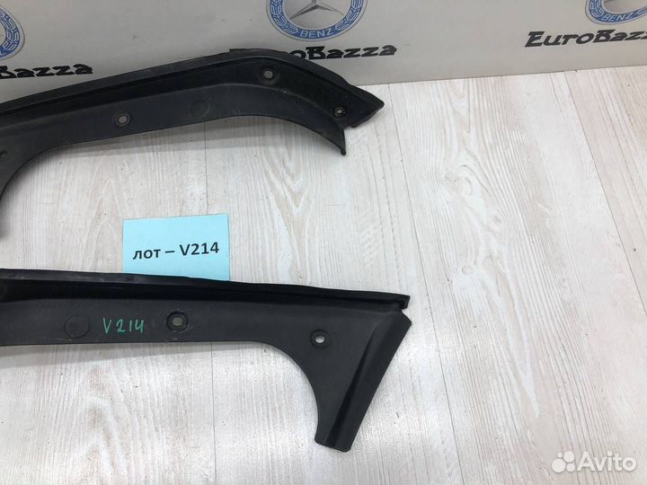 Водосток багажника Mercedes W207