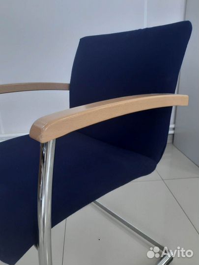 Конференц-кресла для переговоров 100 шт в наличии