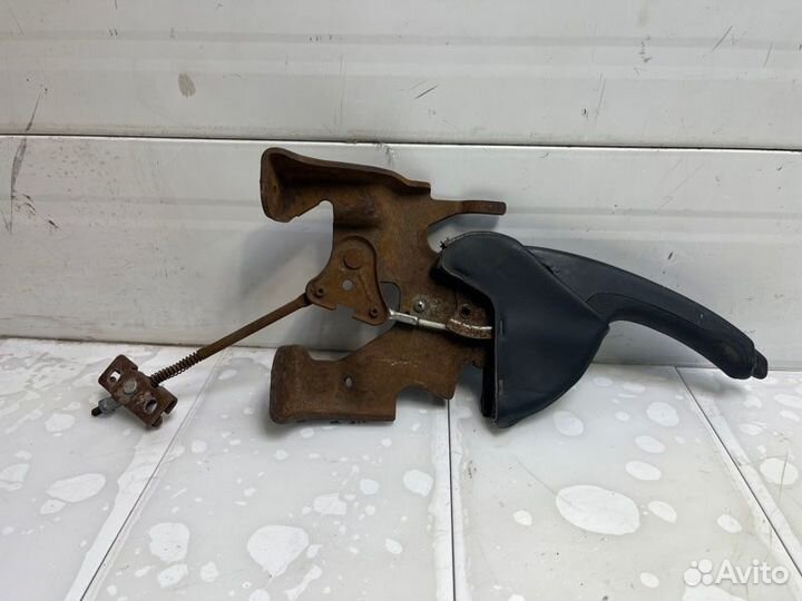 Рычаг стояночного тормоза Honda Accord CU2 K24Z