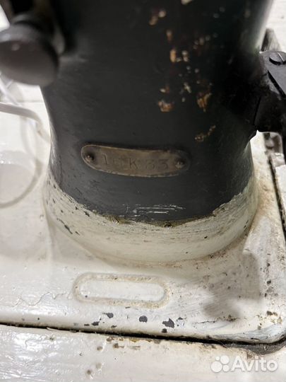 Швейная машина Singer