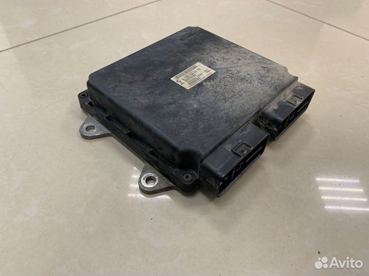 Блок управления двигателем Mitsubishi Colt Z34A