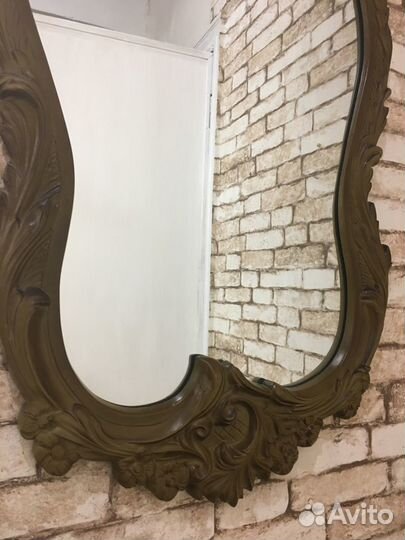 Винтажное настенное зеркало
