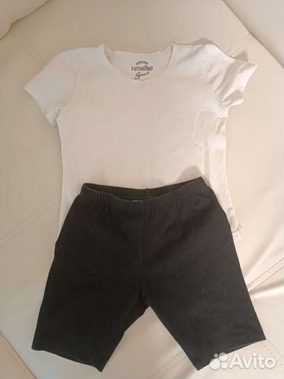 Костюм для спорта для девочки