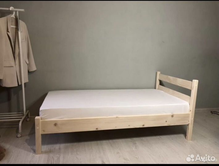 Детская кровать Стандарт из массива белая