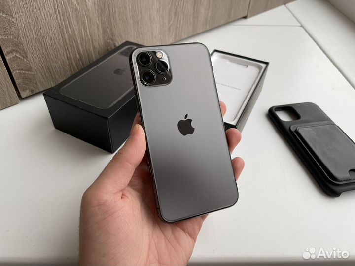 iPhone 11 Pro, 64 ГБ