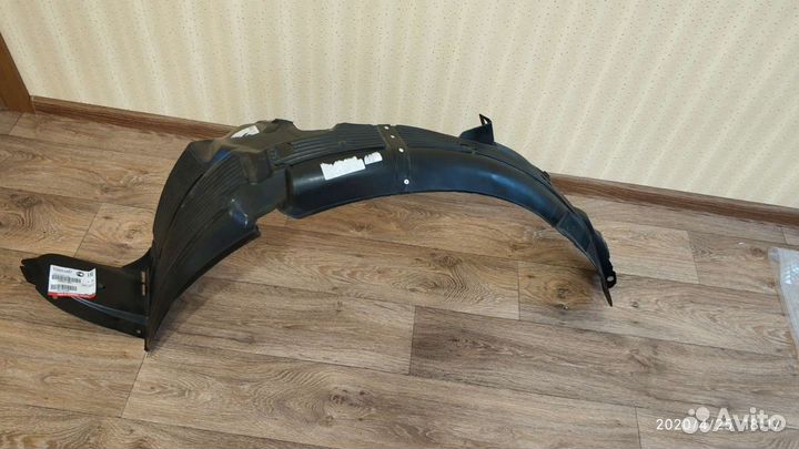 Подкрылок Kia Rio 2012-н.в. левый передний