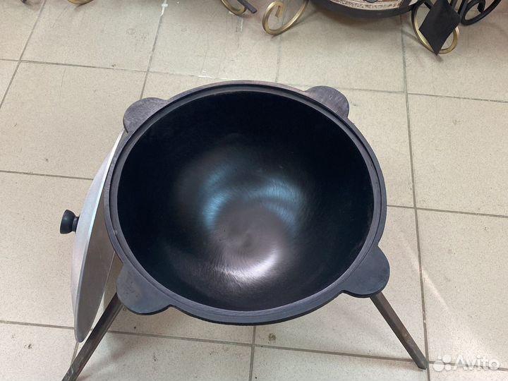 Казан 8л с треногой для костра