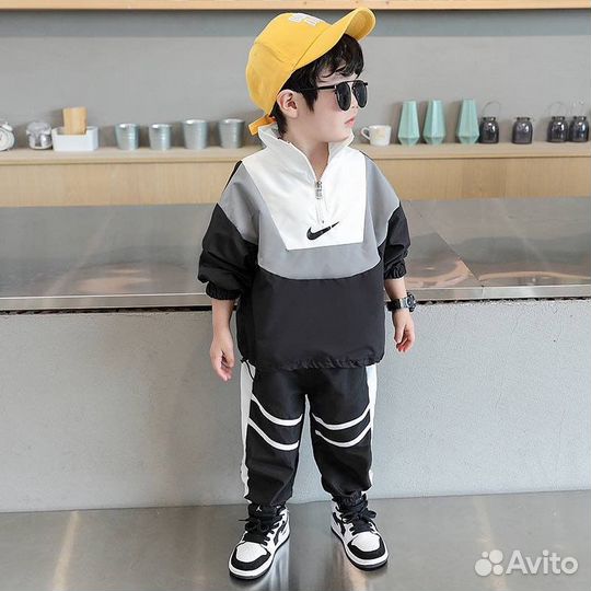 Костюм детский новый