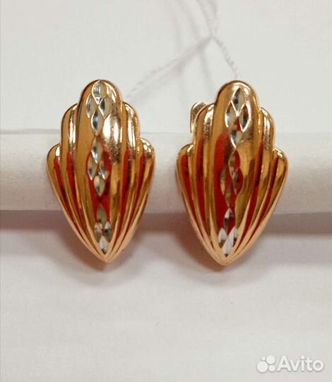 Золотые серьги