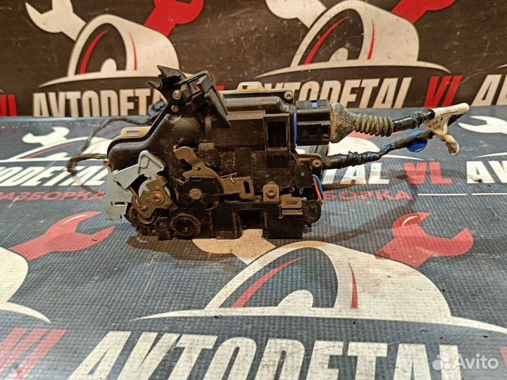 Замок двери задний левый Porsche Cayenne 955